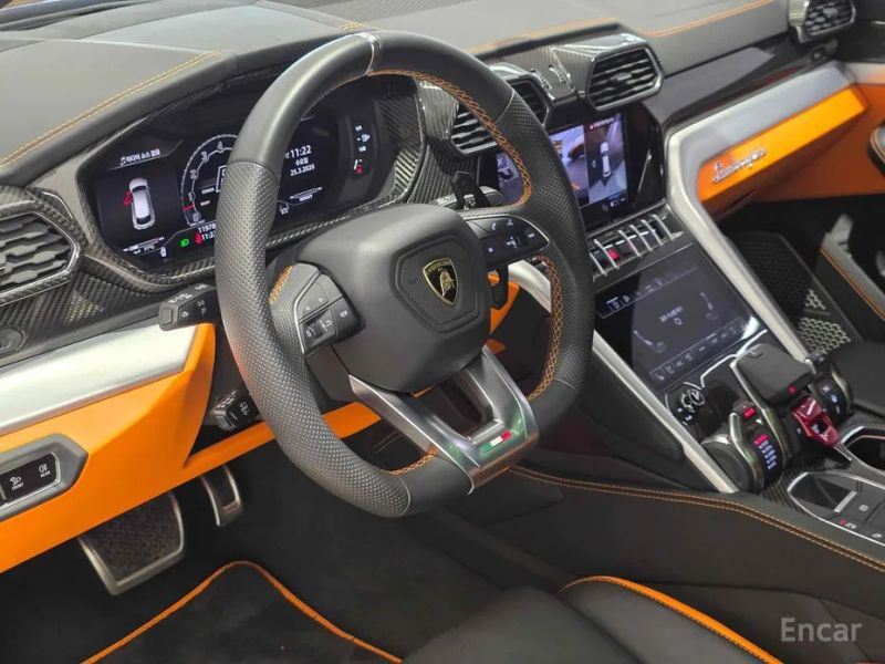 Lamborghini urus