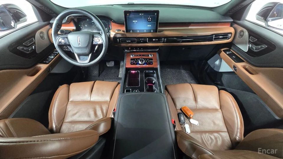 Lincoln Aviator