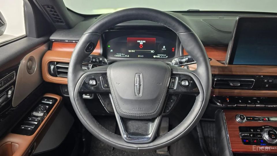 Lincoln Aviator