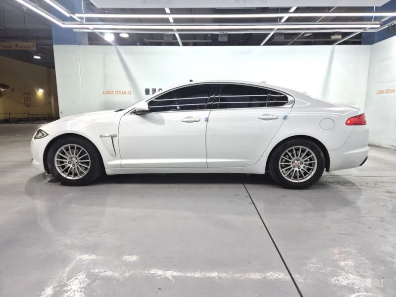 Jaguar xf