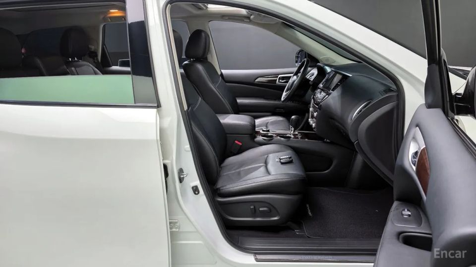 Nissan pathfinder