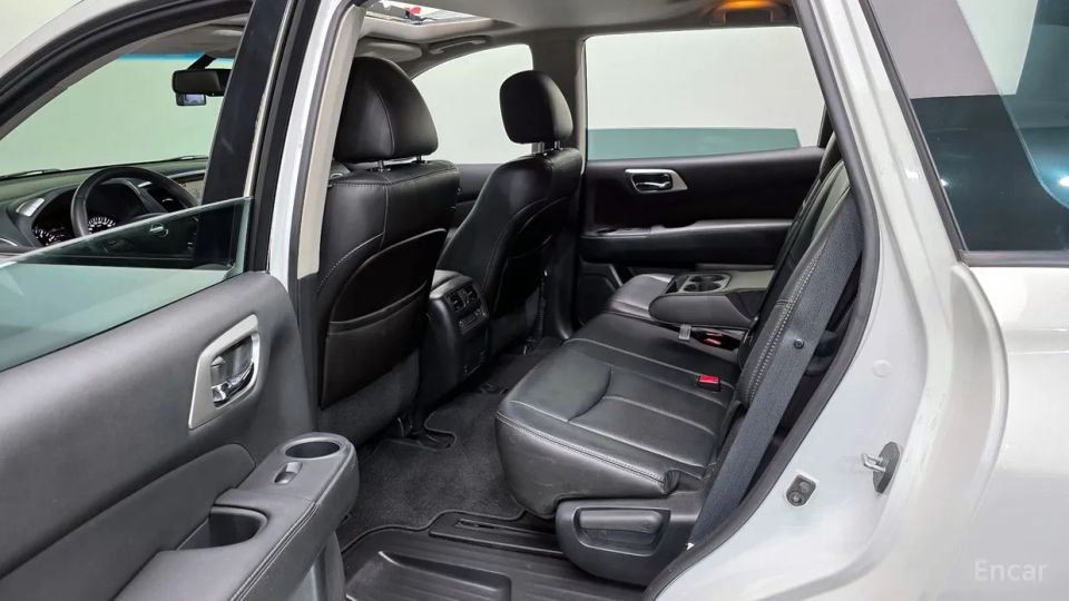 Nissan pathfinder