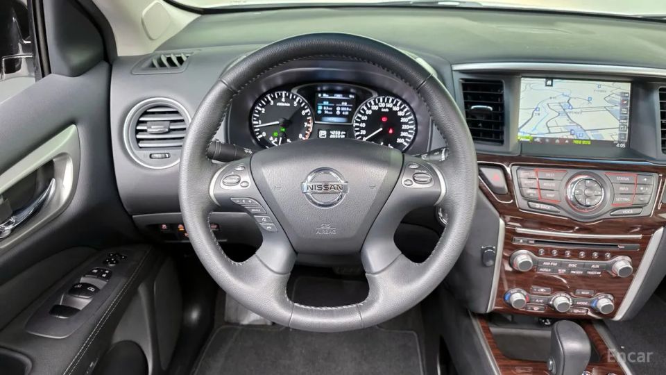 Nissan pathfinder