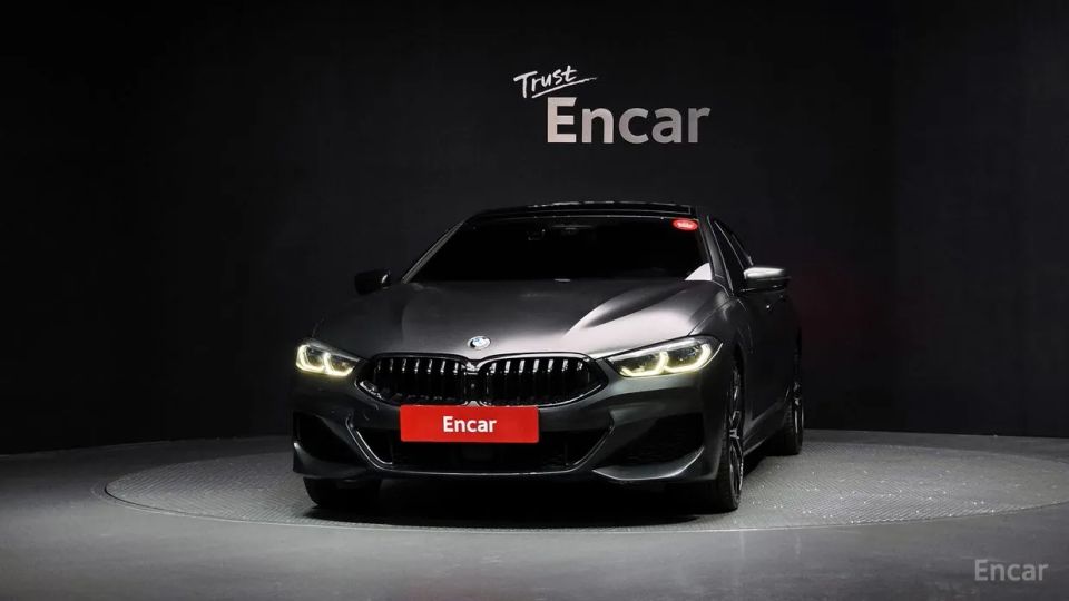 BMW 8-series