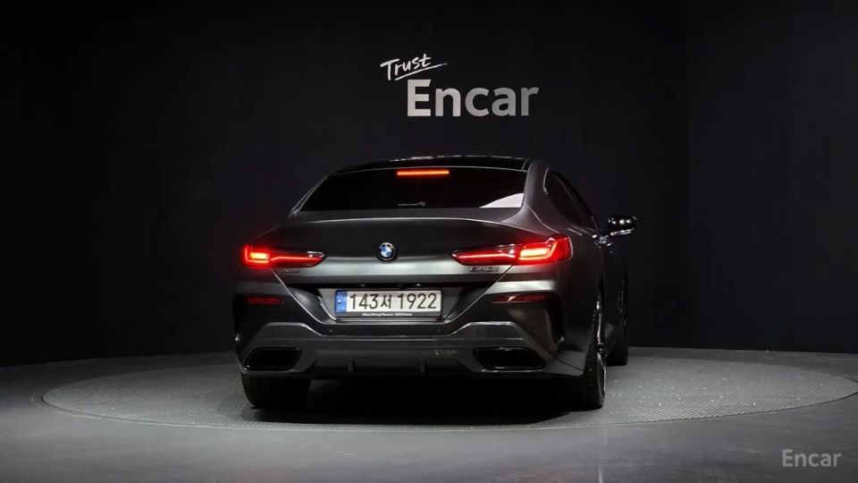 BMW 8-series