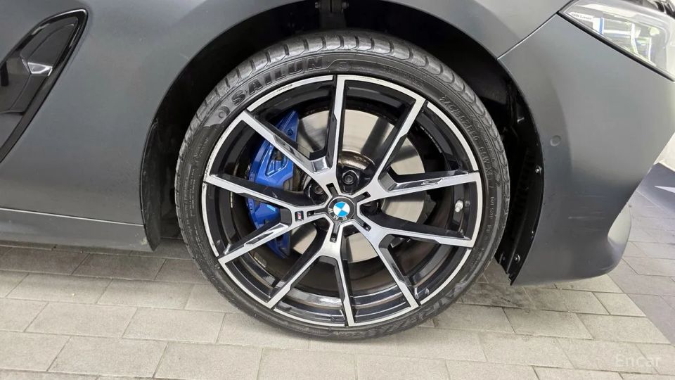 BMW 8-series
