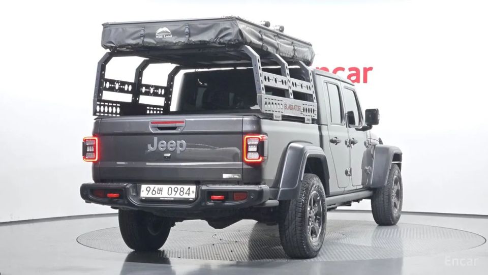 Jeep gladiator