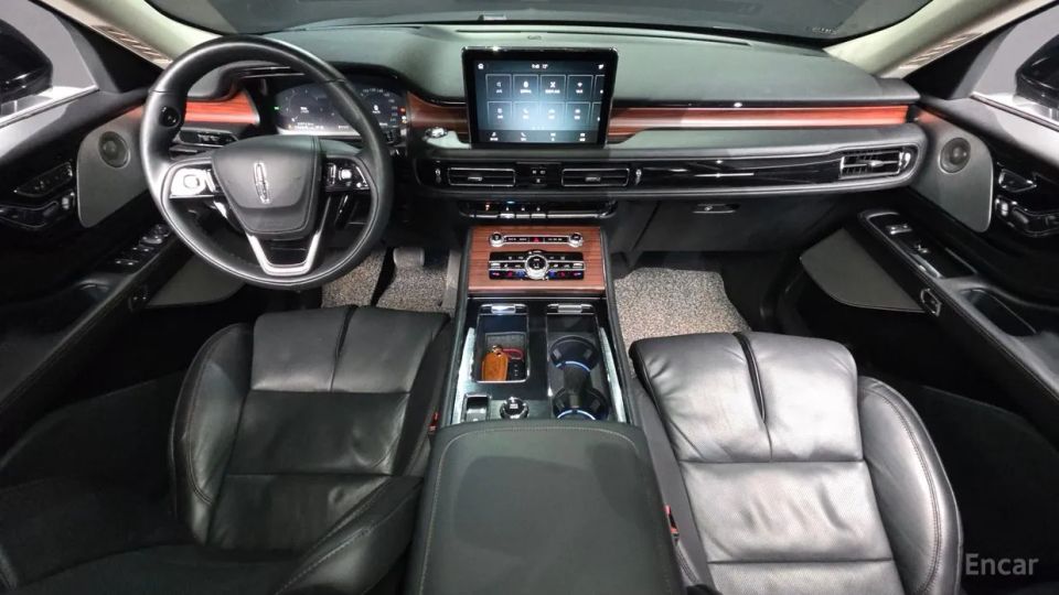 Lincoln Aviator