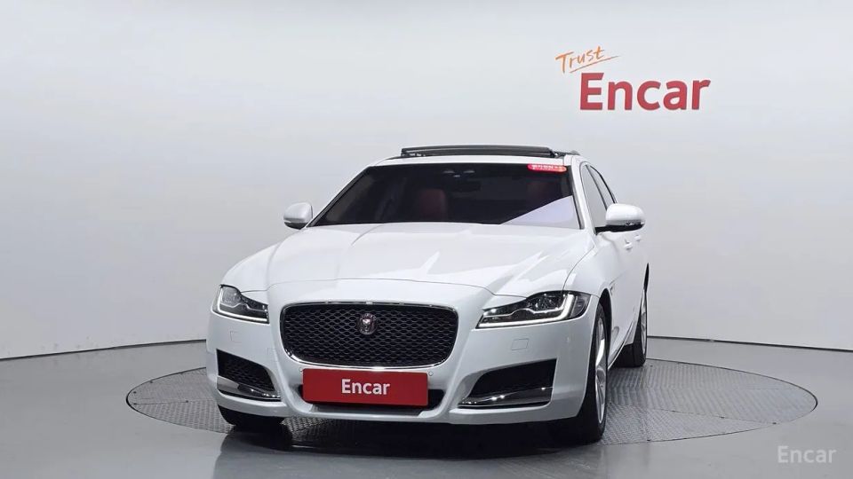 Jaguar xf