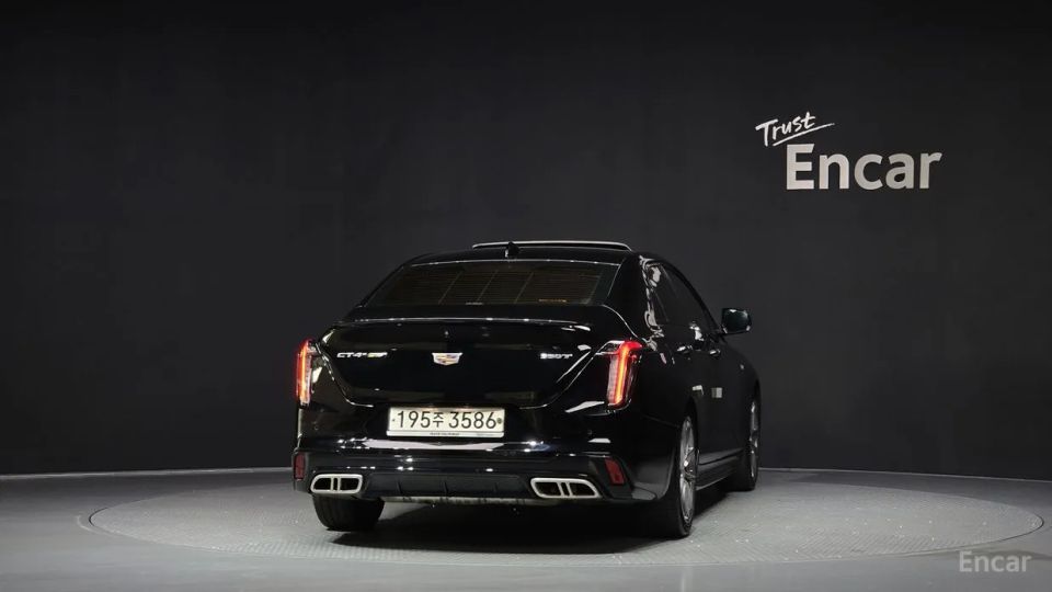 Cadillac CT4