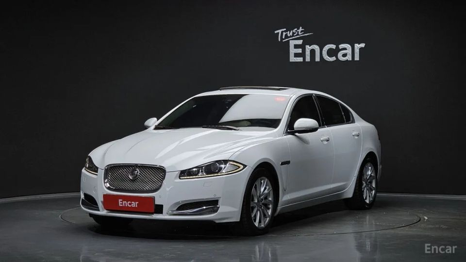 Jaguar xf
