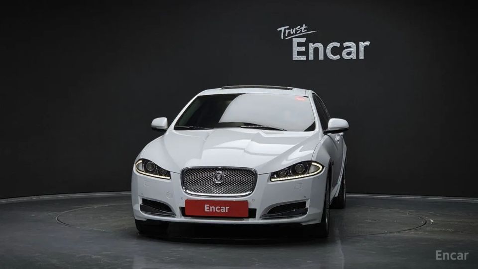 Jaguar xf