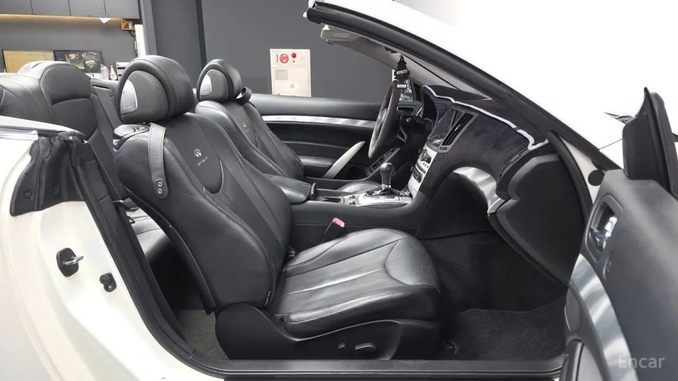 Infiniti G