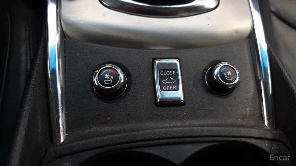 Infiniti G