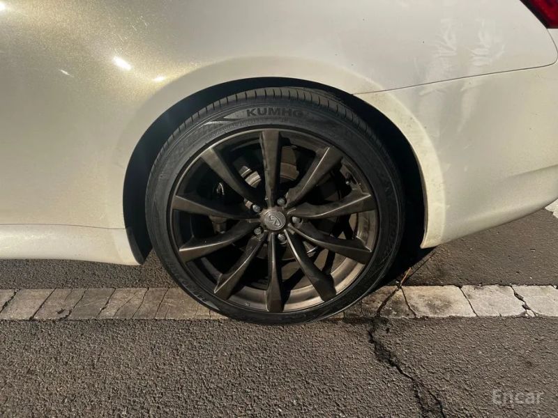 Infiniti G