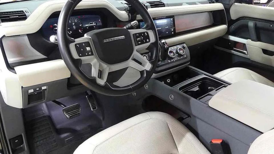 Land Rover Defender
