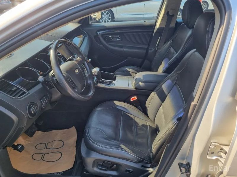 Ford Taurus