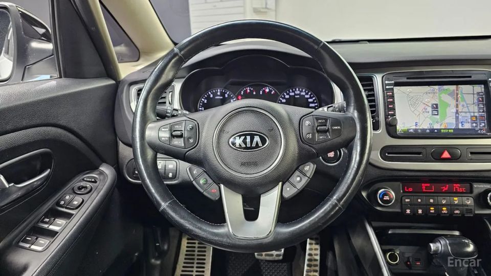 Kia Carens