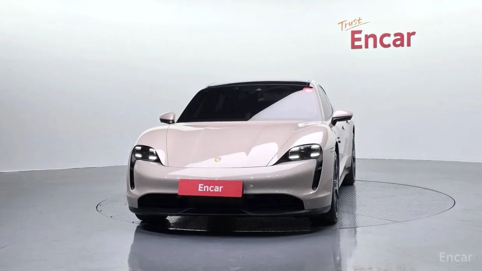 Porsche Taycan
