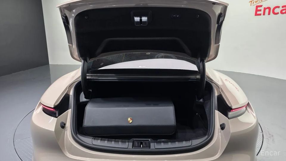 Porsche Taycan