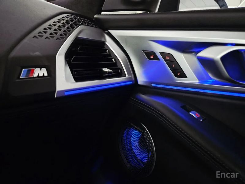 BMW XM