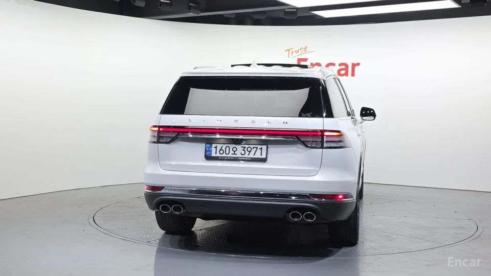 Lincoln Aviator