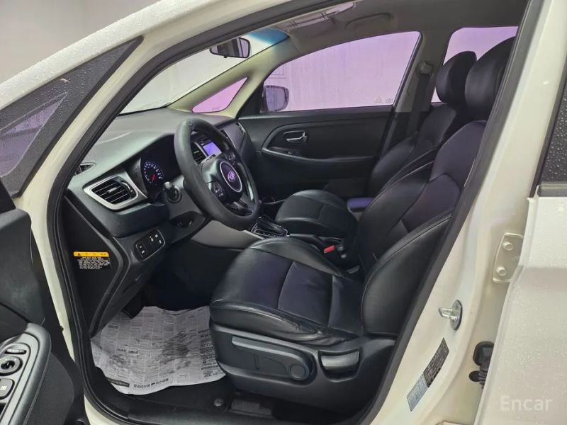 Kia Carens