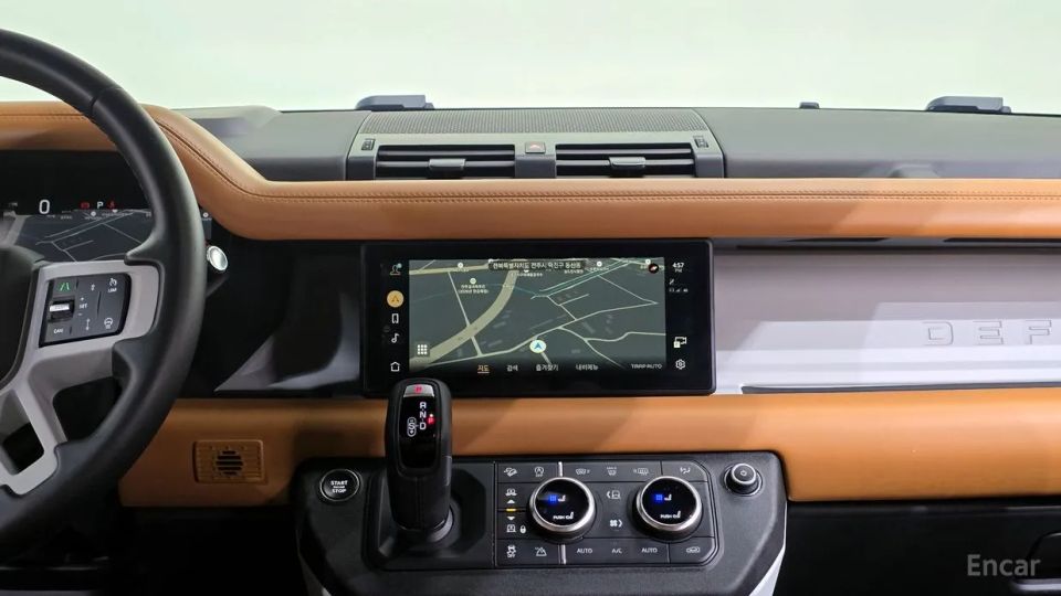 Land Rover Defender