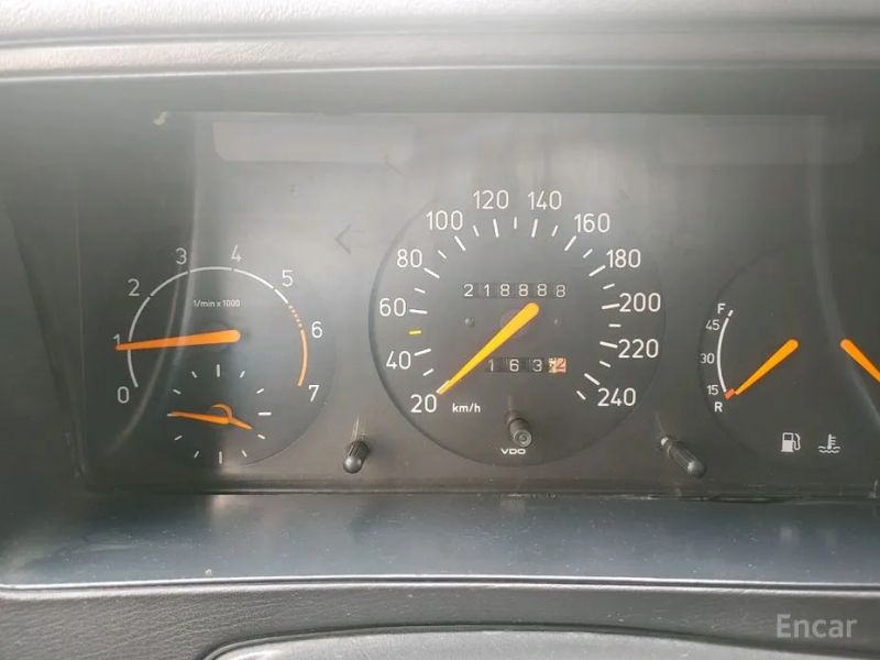 Saab 900