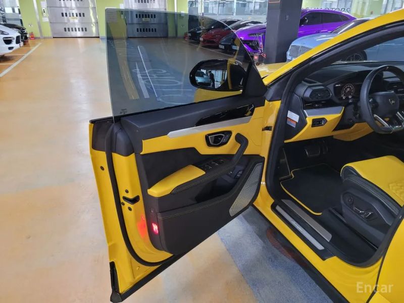 Lamborghini urus
