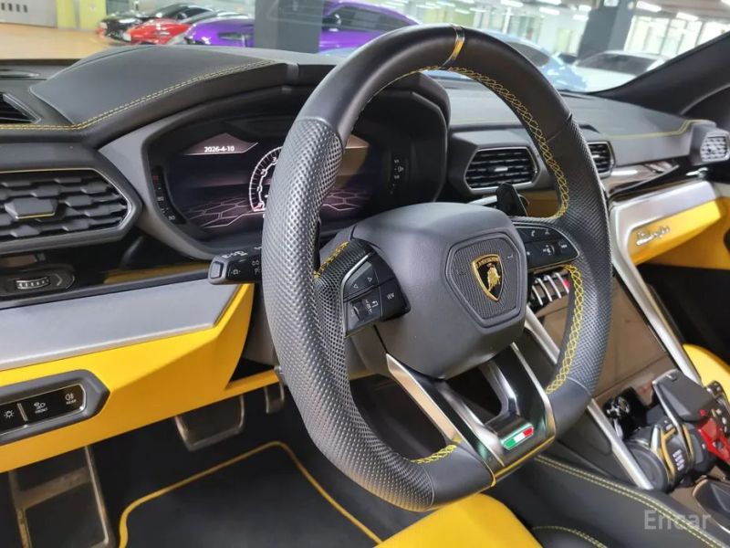 Lamborghini urus
