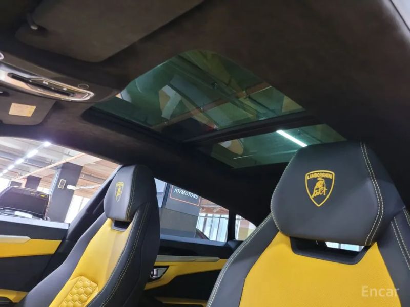 Lamborghini urus
