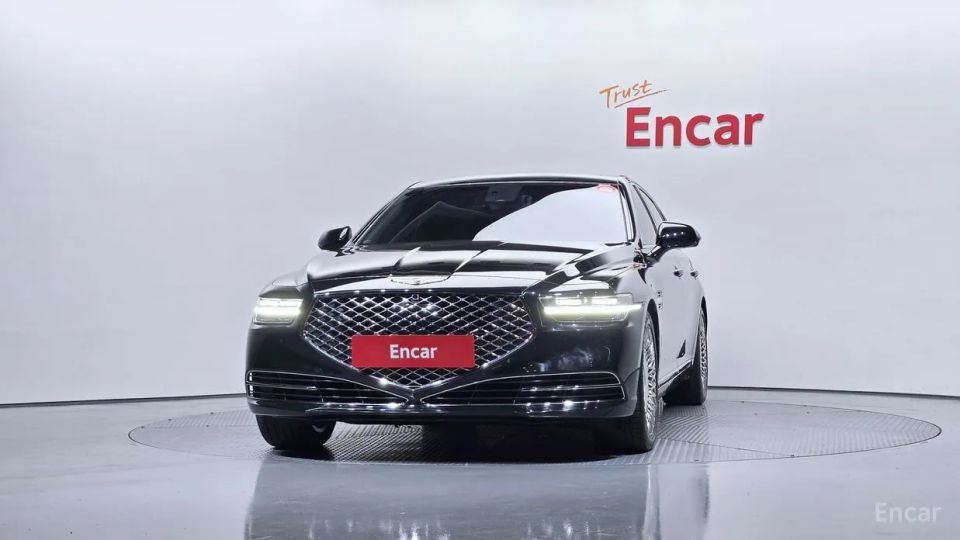 Genesis G90