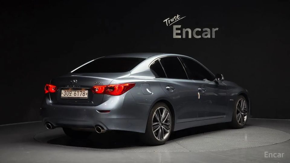 Infiniti Q50