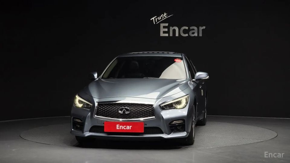 Infiniti Q50