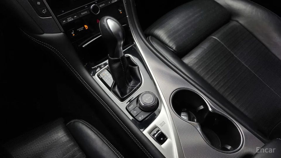 Infiniti Q50