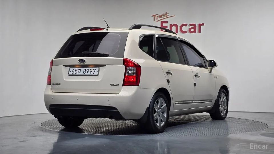 Kia Carens