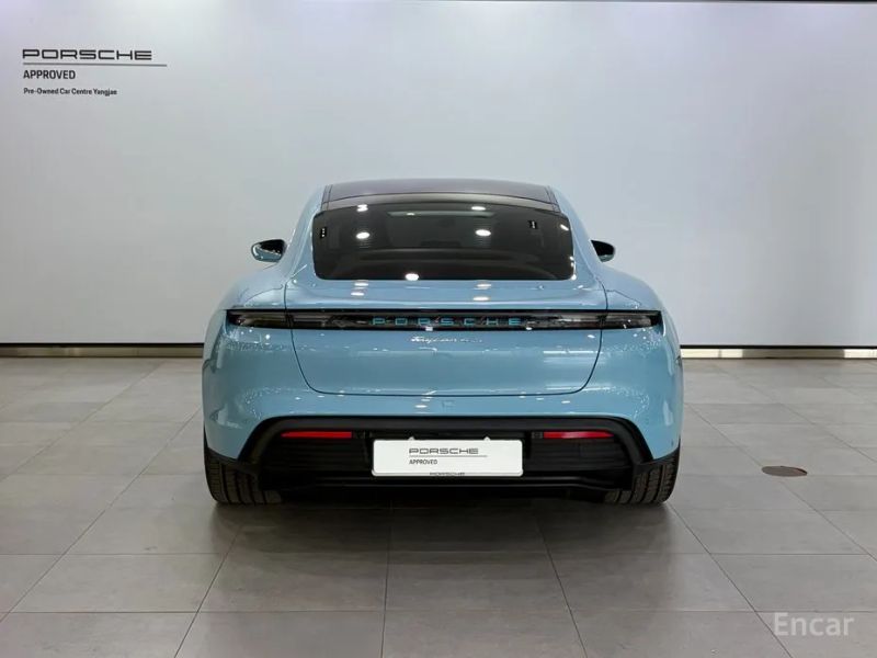 Porsche Taycan
