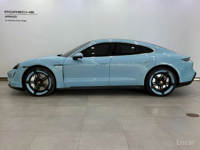 Porsche Taycan