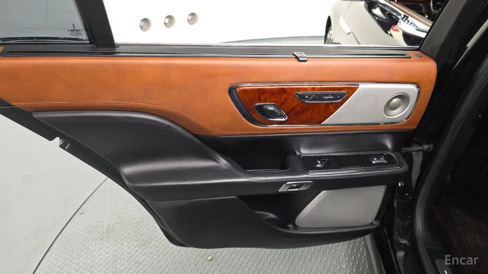 Lincoln Continental