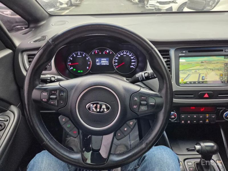 Kia Carens