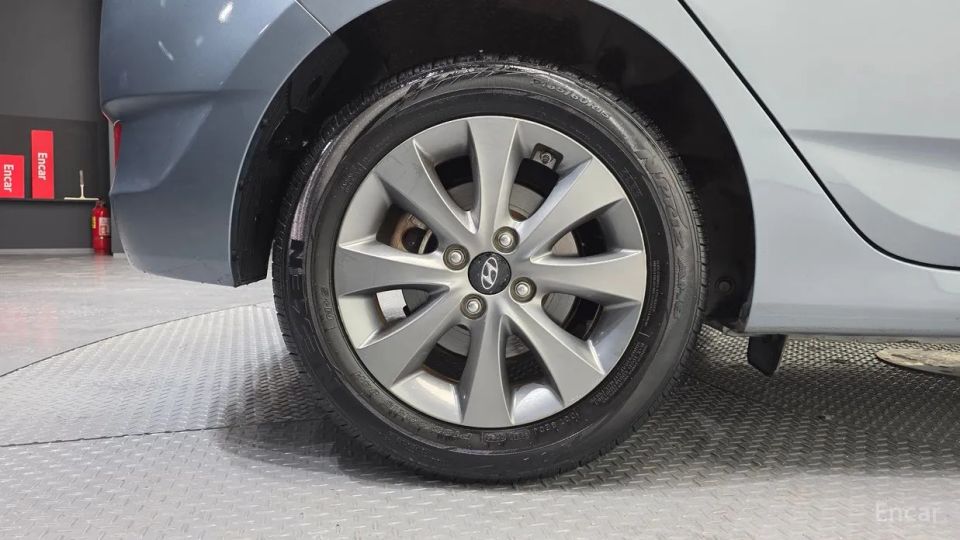 Hyundai Accent