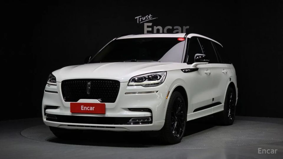 Lincoln Aviator