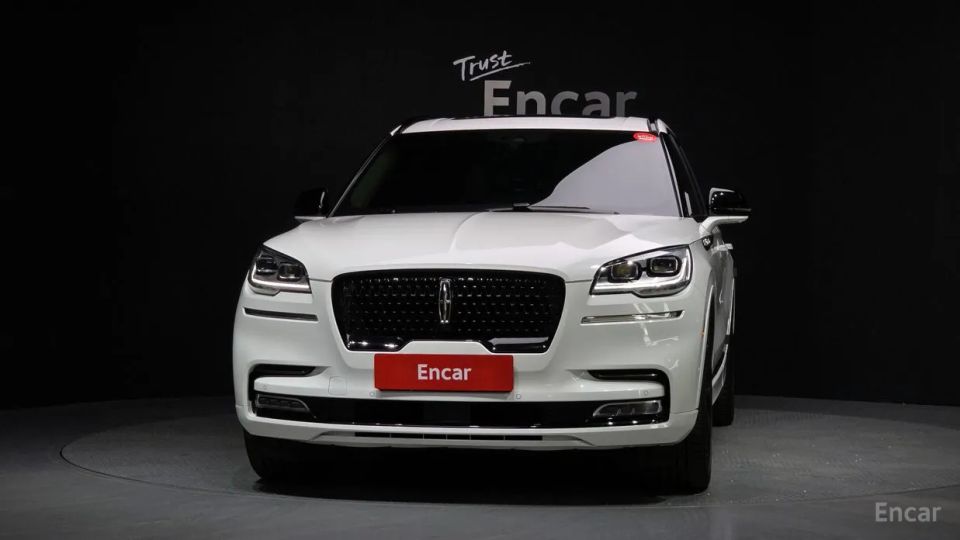 Lincoln Aviator