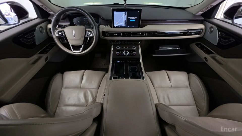 Lincoln Aviator