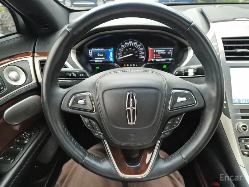 Lincoln MKZ