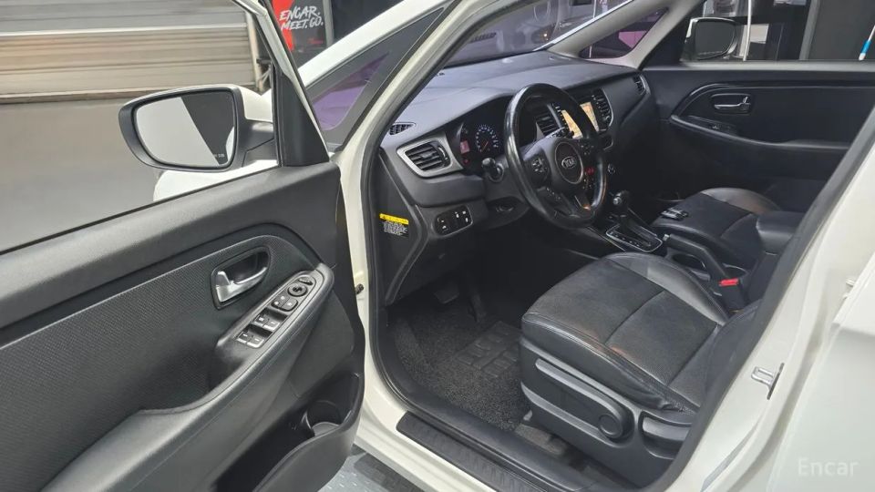 Kia Carens