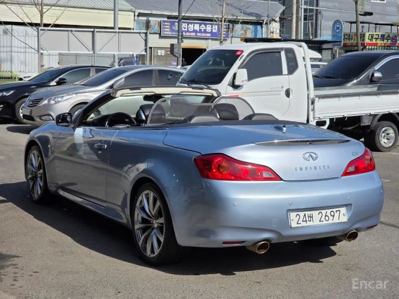 Infiniti G