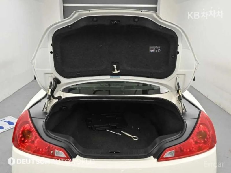 Infiniti G