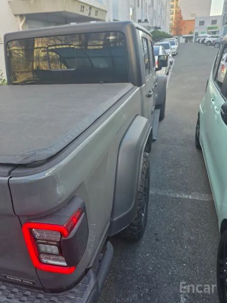 Jeep gladiator